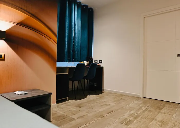 Vimini Corso Cavour - Center Πανσιόν 4*